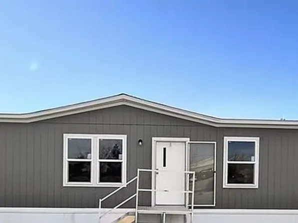 1024 18th St NW, Rio Rancho, NM 87144