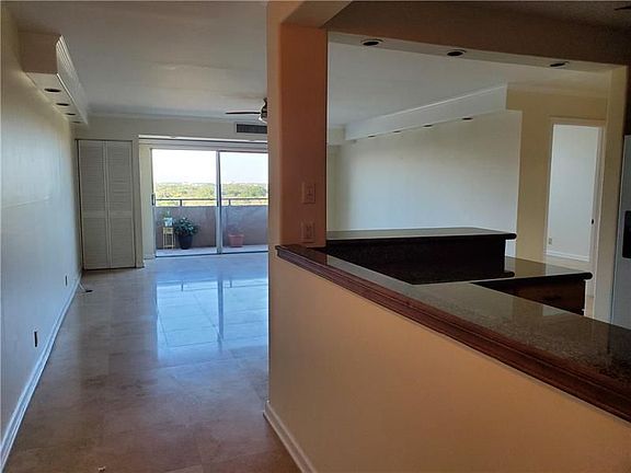 2nd image of 1625 SE 10th Ave APT 906