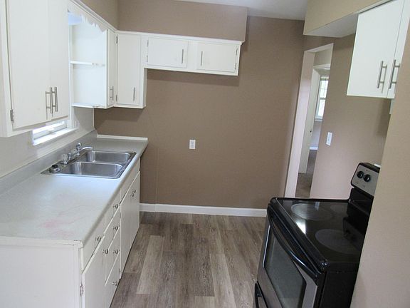 3rd image of 1332 Orlando Ave
