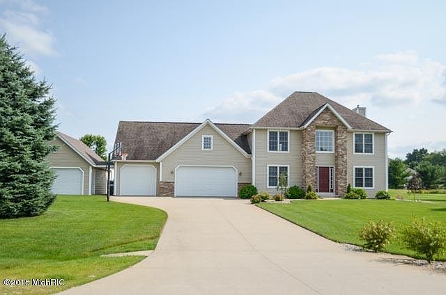 1st image of 25803 Emerald Cir