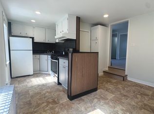249 N Macquesten Pkwy Floor 2, Mount Vernon, NY 10550