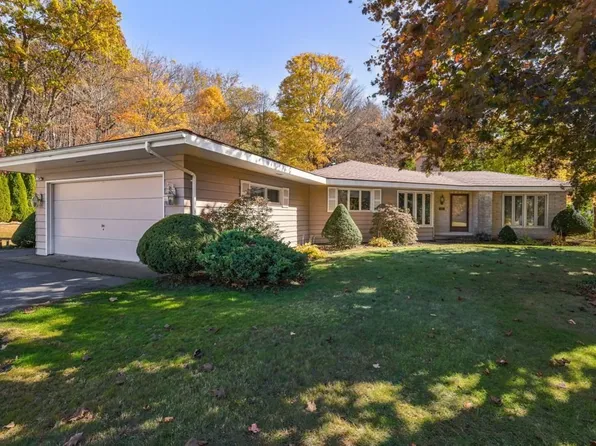 82 Hardwick Rd, Gilbertville, MA 01031
