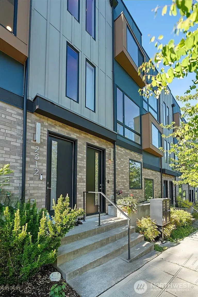 2 bed, 965 sqft, $3,650 — Photo 4