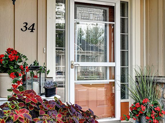 4th image of 34 Savannah Cres