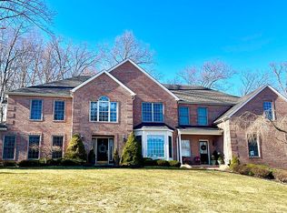 15 Greenfield Hl, Sparta, NJ 07871