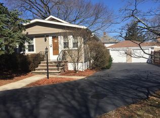 98 Henry St, Quincy, MA 02171