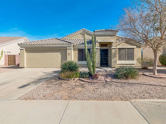 4th image of 2038 N Parish Ln
