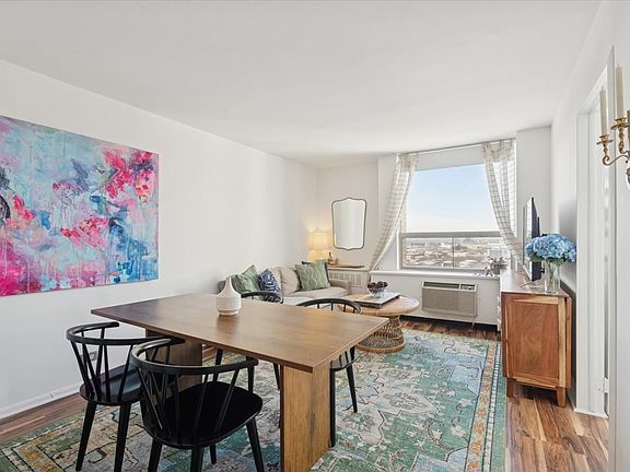 3rd image of 1355 N Sandburg Ter APT 2103