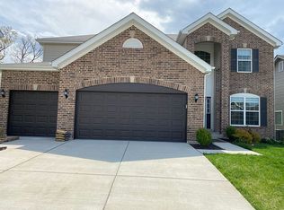 95 Klamberg Ln, Ballwin, MO 63021