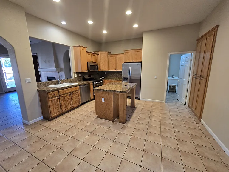 514 Rodeo Grounds Way — Photo 11