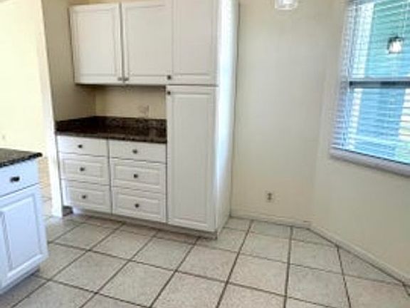 5th image of 5149 El Claro Cir