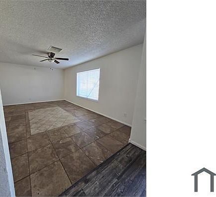 3rd image of 4441 W Wilshire Dr