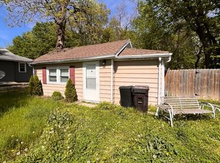 102 N Inglewood Dr, East Peoria, IL 61611