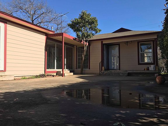 3rd image of 406 Hartsdale Dr