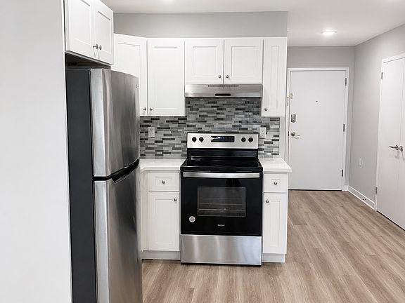 3rd image of 112 Godwin Ave #2