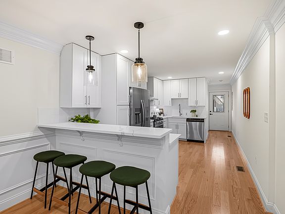 Kitchen Bar Top Seating