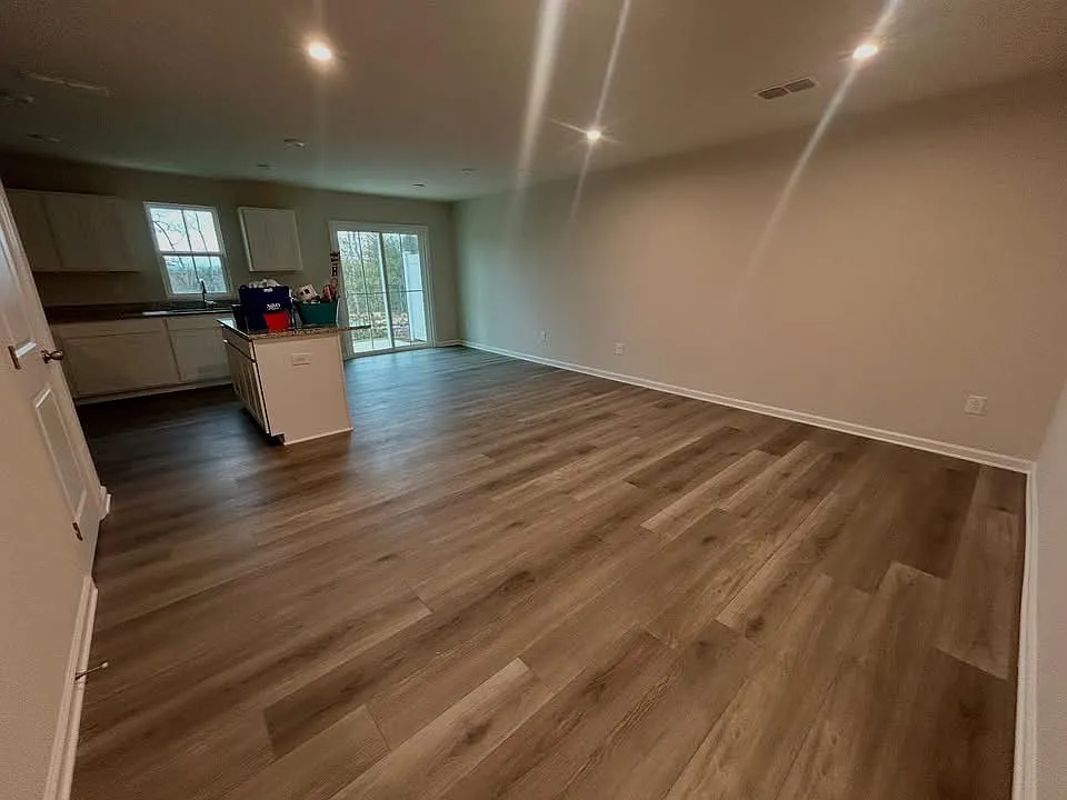 1519 39th Avenue Loop NE #4