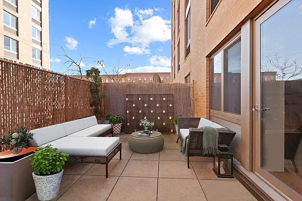 Rented by Nest Seekers International | media 12