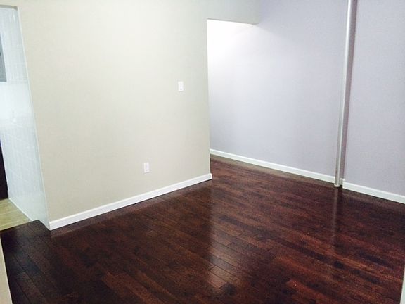 5th image of 46 Mulberry St APT 4B