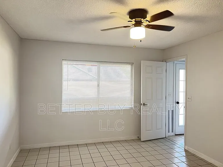 25 Plain View Dr #B — Photo 13
