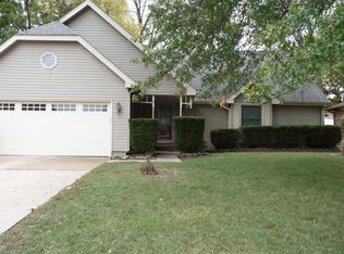 1820 N Plaza Dr, Nixa, MO 65714