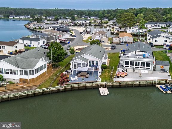 4th image of 34205 River Rd #143