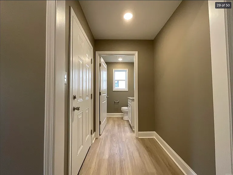 401 & 403 E Center St #401 — Photo 4