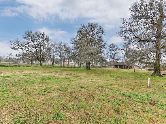 3rd image of 32822 Wesleyan Ct