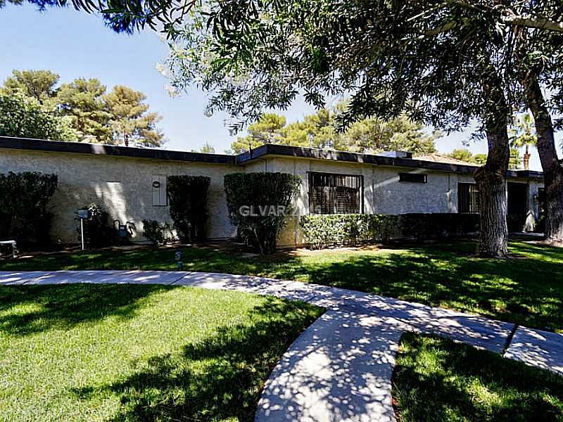 1st image of 2568 Palmera Cir