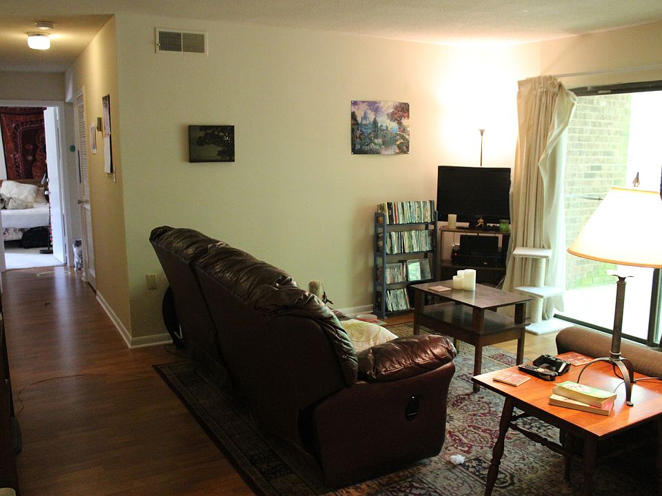 1st image of 102 Bolinwood Dr