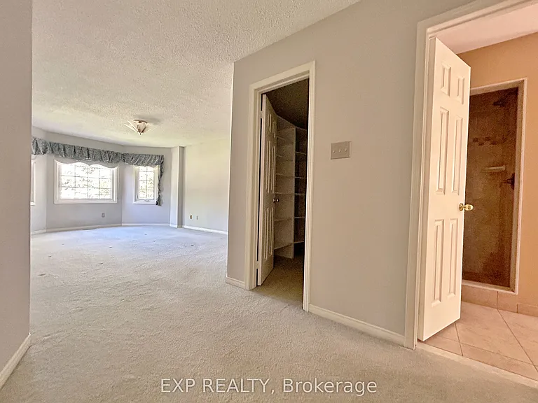 23 Haskell Cres — Photo 16