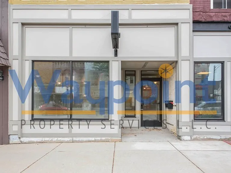 305 S Lafayette St #B — Photo 2