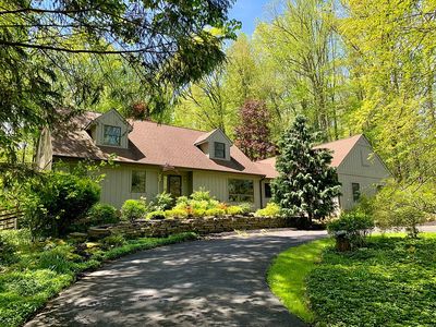183 Glen Rd, Moreland Hills, OH, 44022