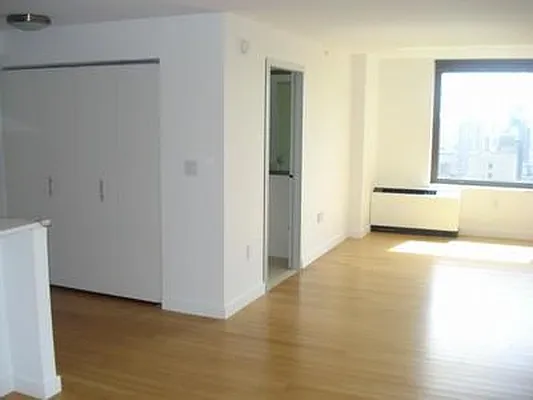 Rented by Yoon Realty Group | media 18