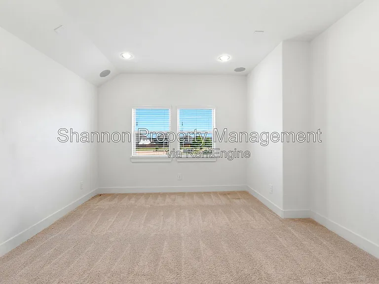 24610 Bardona Way — Photo 26