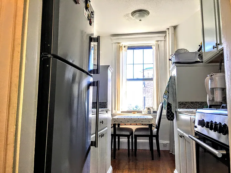 122 Riverway #14 — Photo 5