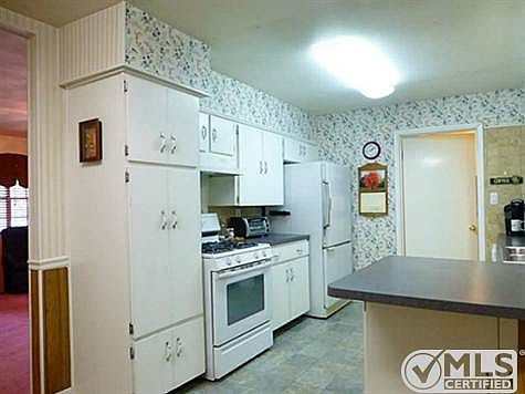 5th image of 3606 Emerald Dr
