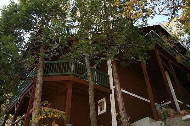 1st image of 824 Jagerhorn Dr