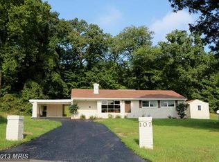 107 Edgehill Dr, Occoquan, VA 22125