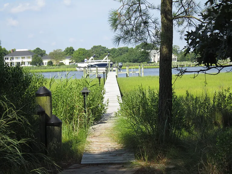 Private Dock w/ Boat Lift