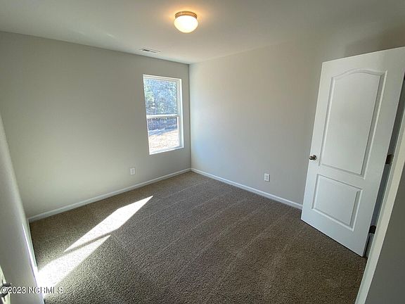 5th image of 174 Hedge Hunter Court