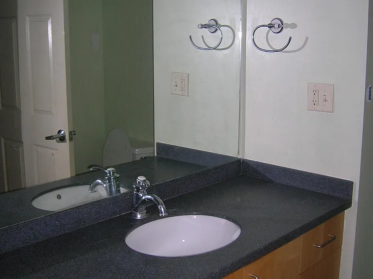 790 N Ave NE #106 — Photo 73