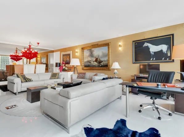 641 5th Avenue 30F image 2 of 15