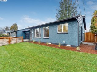 7703 NE Fremont St, Portland, OR 97213