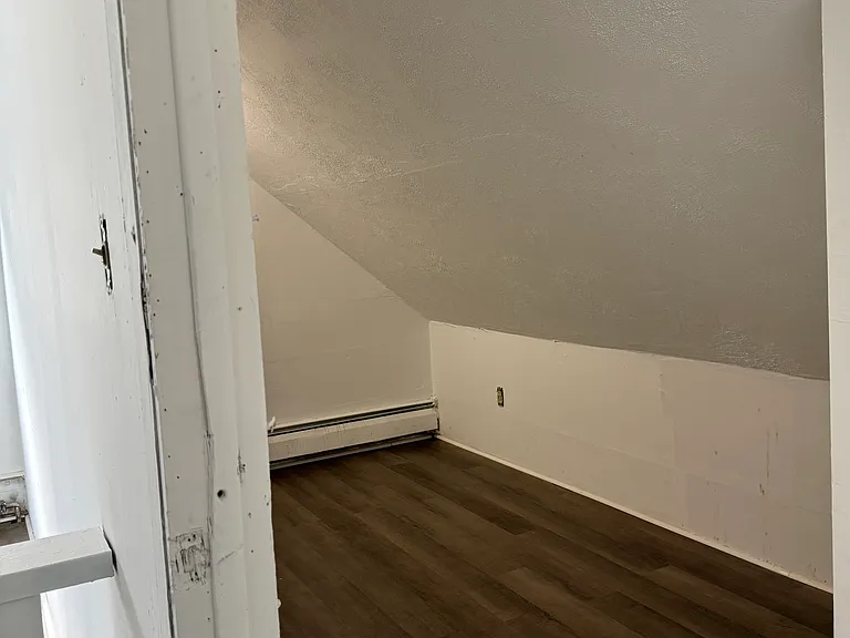 37 E Court St #2 — Photo 7