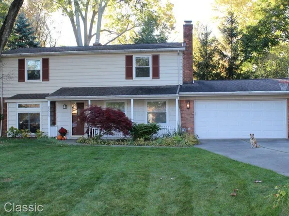 29915 Old Bedford St, Farmington, MI 48331