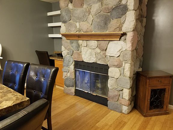 4th image of 54310 Pleasant Valley Dr