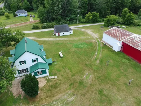 6015 N Water Rd, Sanford, MI 48657
