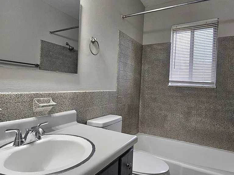 2991 Benchwood Rd — Photo 4