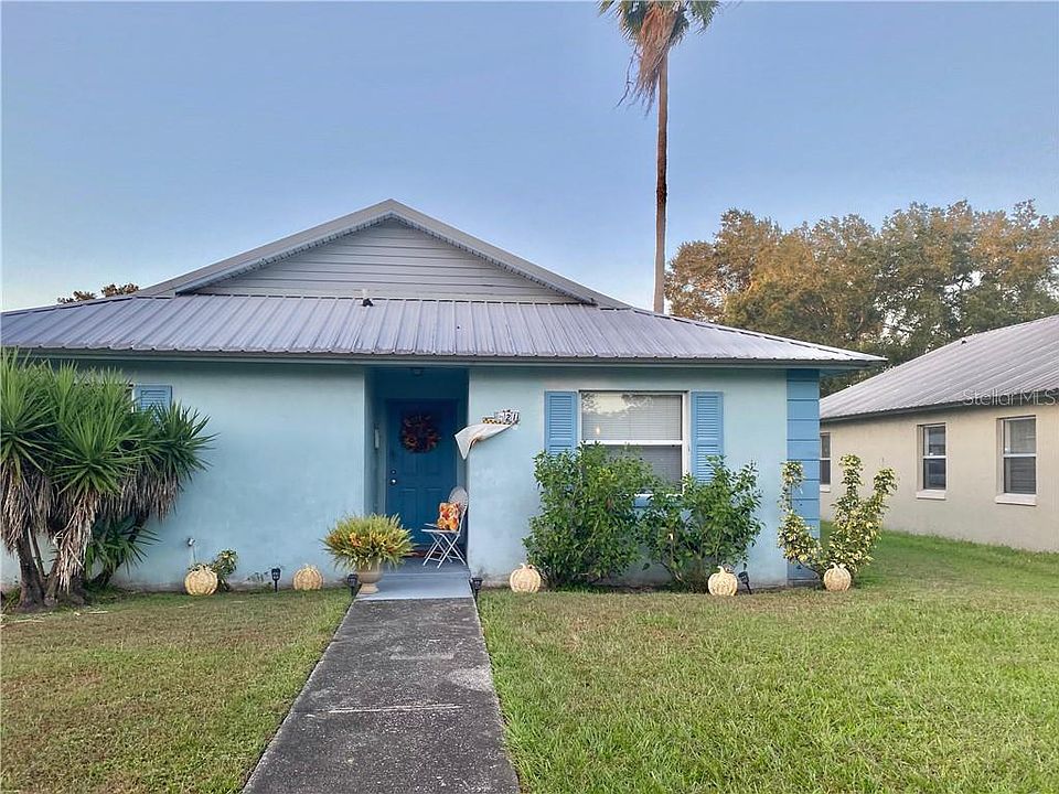 1st image of 521 Ariana St